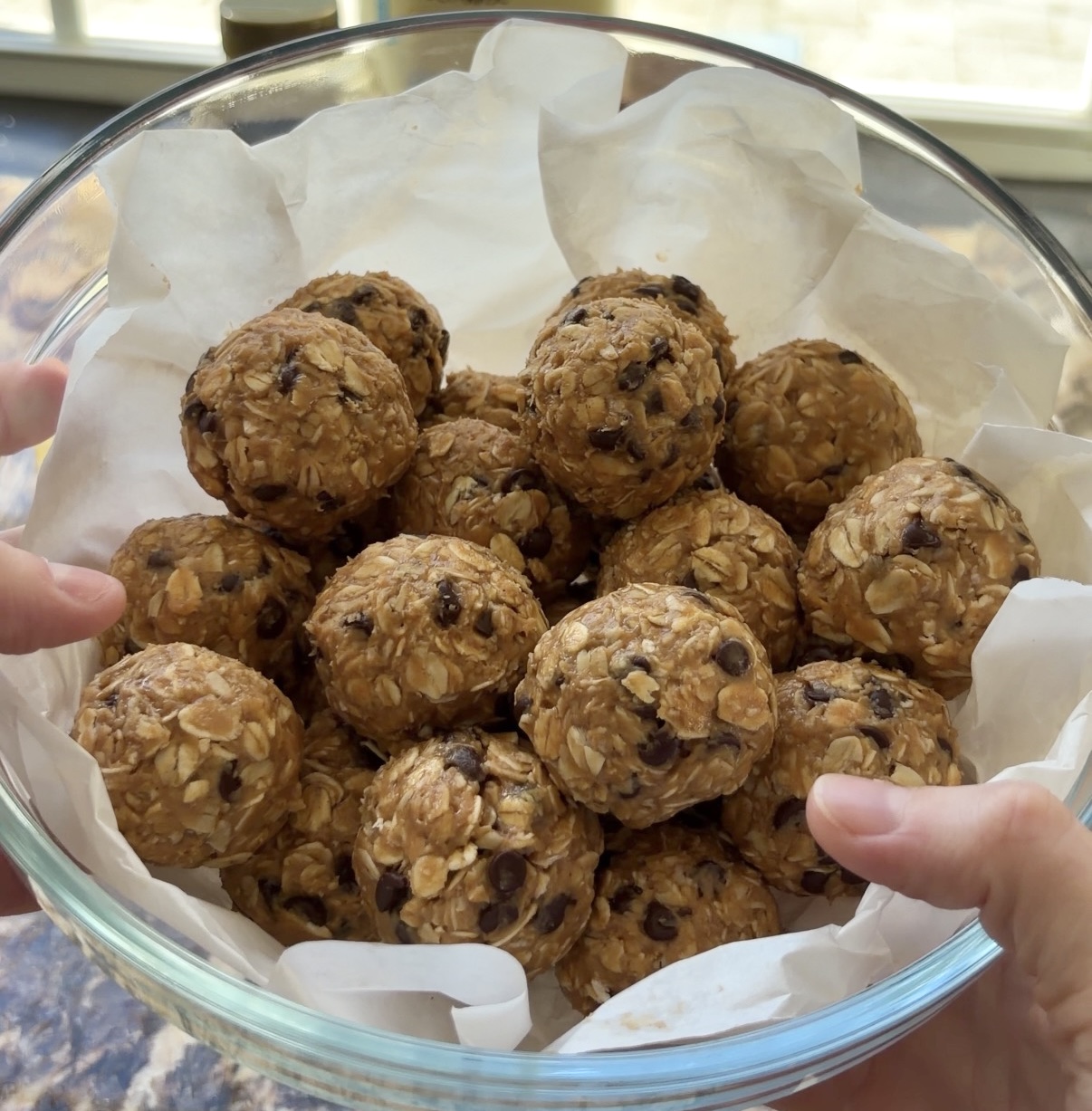 Peanut Butter Chocolate Chip Oatmeal Protein Ball Bites