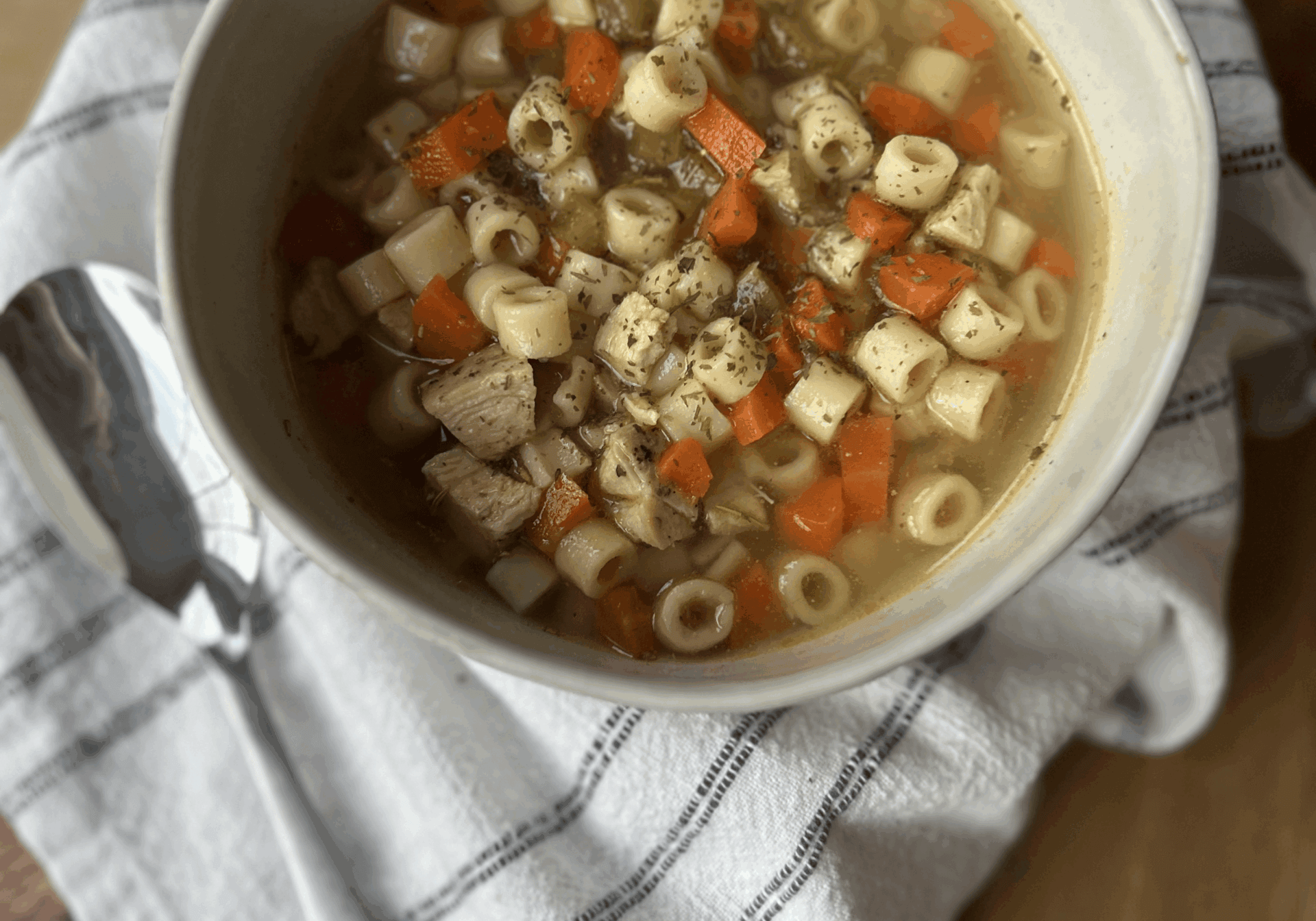 chicken-noodle-soup chicken noodle soup